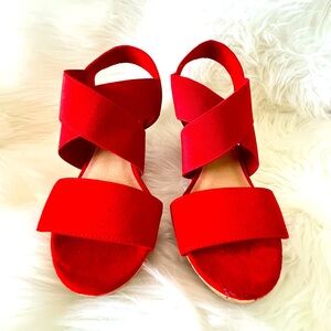 American Eagle Ryan Red Strap Cross Front Wedges Sz 6